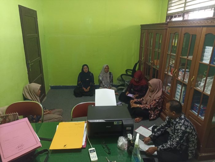 MTsN 2 Bungo Bahas Evaluasi dan Strategi Zona Integritas