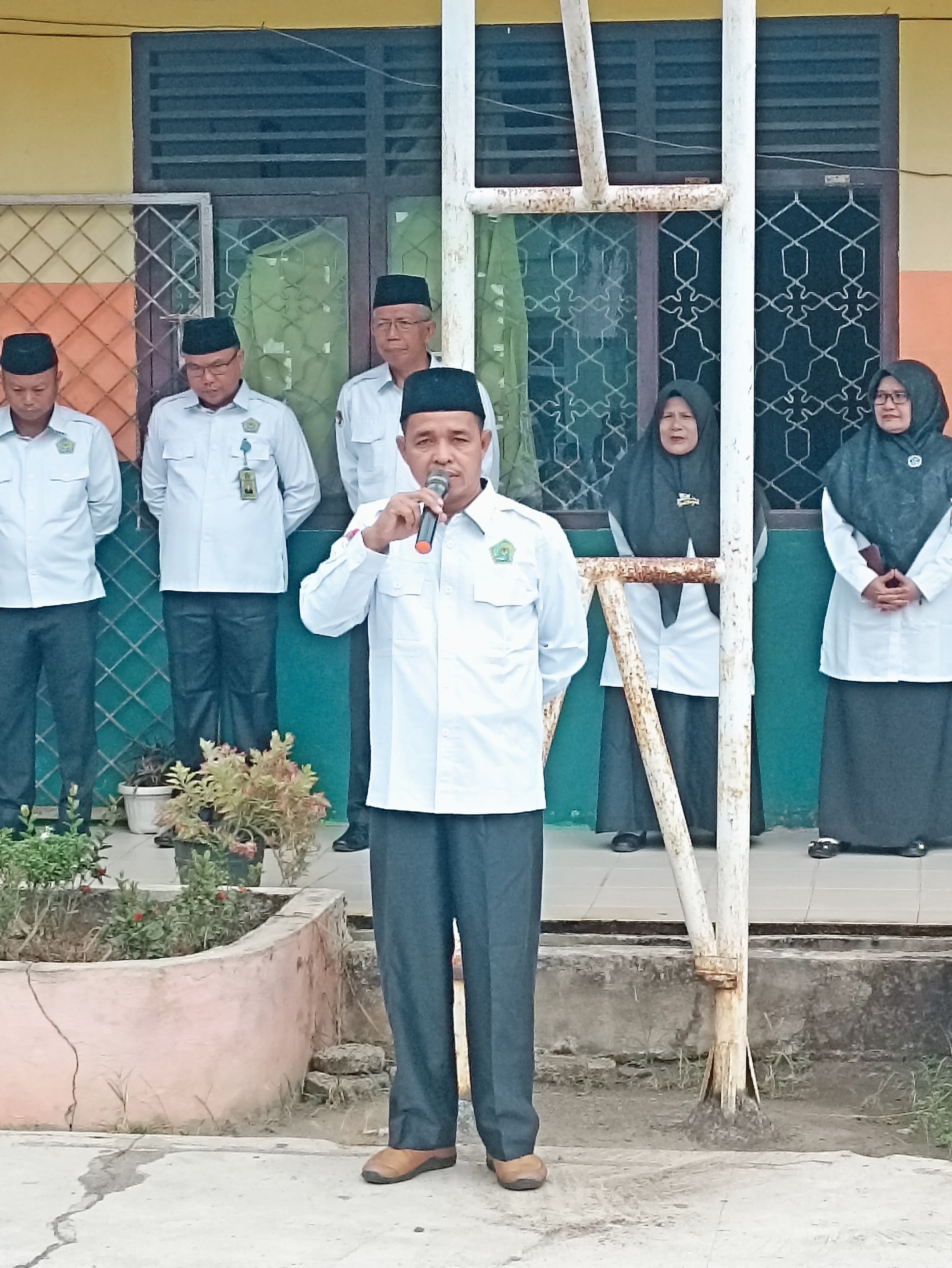 KEPALA MTsN 2 BUNGO RESMI MEMBUKA MATSAMA TAHUN PELAJARAN 2025-2026