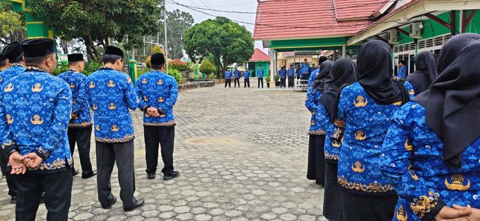 Tingkatkan Kedisiplinan ASN, Kepala dan Perwakilan MTsN 2 Bungo Hadiri Apel Hari Kesadaran Nasional