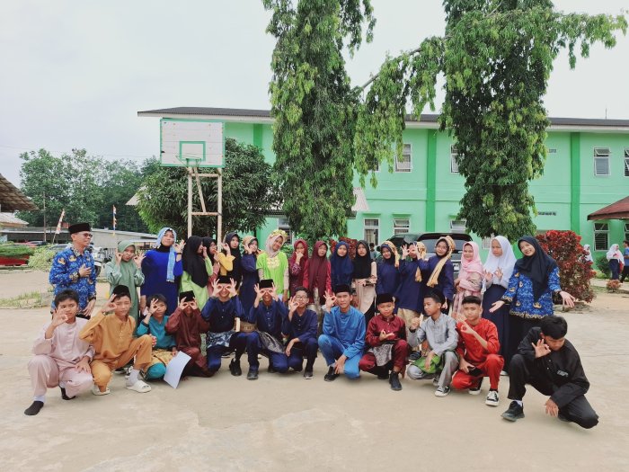 MTsN 2 Bungo Sukses Gelar Oktober Kreatif 2025 MTsN 2 Bungo Sukses Gelar Oktober Kreatif 2025