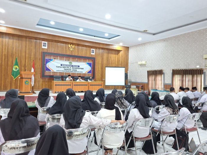 Tingkatkan Kualitas Administrasi, Staf TU MTsN 2 Bungo Hadiri Bimtek Tata Kelola Kearsipan 2026