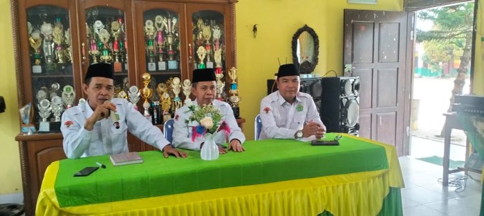 Kepala Kankemenag Kabupaten Bungo Berikan Pembinaan di MTsN 2 Bungo