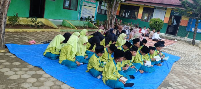 MTsN 2 Bungo Gelar Sholawatan Bersama