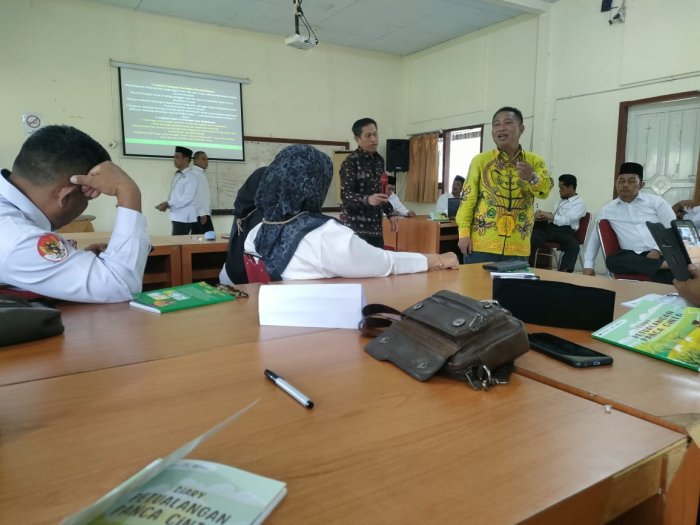 MTsN 2 Bungo Siap Tingkatkan Mutu Kurikulum, Kepala Madrasah Ikuti Sosialisasi KBC di Jambi MTsN 2 Bungo Siap Tingkatkan Mutu Kurikulum, Kepala Madrasah Ikuti Sosialisasi KBC di Jambi