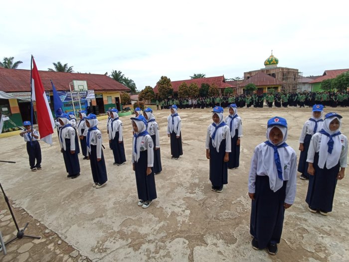 Pelantikan PMR MTsN 2 Bungo Berlangsung Khidmat dan Meriah