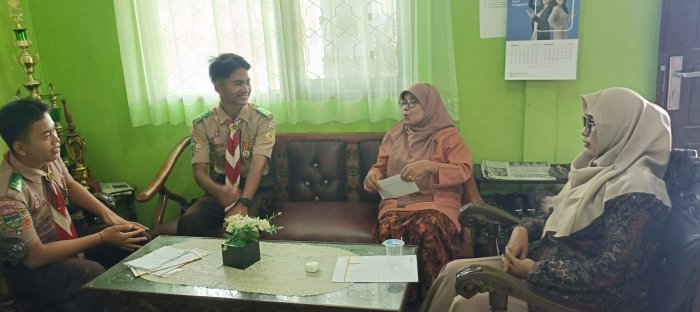 Pererat Silaturahmi Antar Pangkalan, MAN 1 Bungo Serahkan Undangan Pengukuhan Pengurus Ambalan ke MTsN 2 Bungo