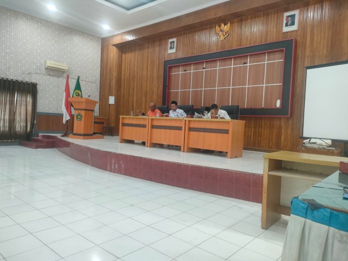 Kepala MTsN 2 Bungo Hadiri Penyerahan Kontrak dan Pembekalan Tenaga Outsourcing di Kemenag Bungo