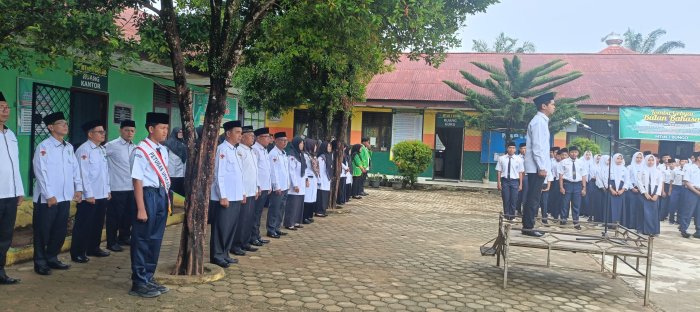 Upacara Bendera Bukan Sekadar Rutinitas, Tapi Sarana Pendidikan Karakter