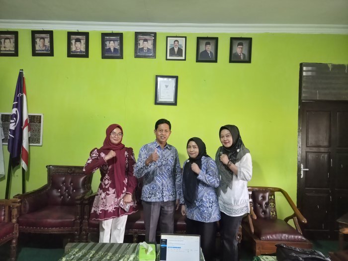 MTsN 2 Bungo Terima Kunjungan Pembinaan SIMONEVPENDUK dari Balai Penyuluh KB Rimbo Tengah