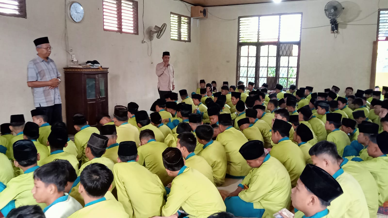 KEGIATAN YASINAN MINGGUAN DI MTsN 2 BUNGO SETELAH LIBUR PANJANG 