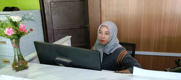 Operator EMIS Cek Kelengkapan Data Siswa Demi Kelancaran Pendataan Madrasah