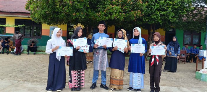 Siswa MTsN 2 Bungo Menang Lomba Pidato Antar Kelas