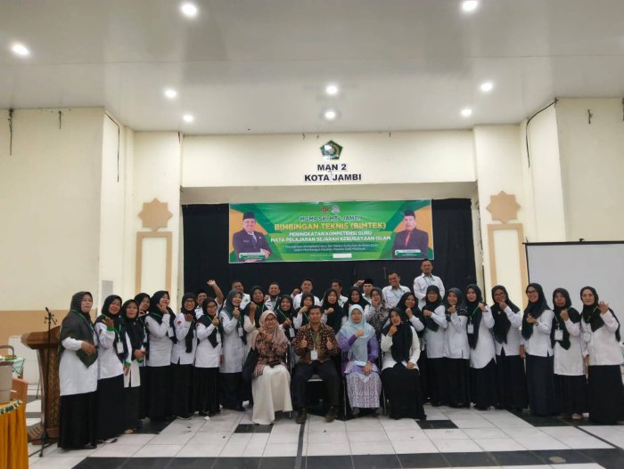 Waka Kesiswaan MTsN 2 Bungo Ikuti Bimtek MGMP SKI di MAN 2 Kota Jambi