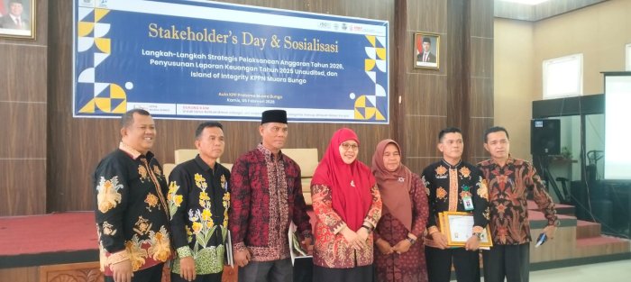 Sinergi Tata Kelola Keuangan, Kepala MTsN 2 Bungo Hadiri Stakeholders Day KPPN Muara Bungo