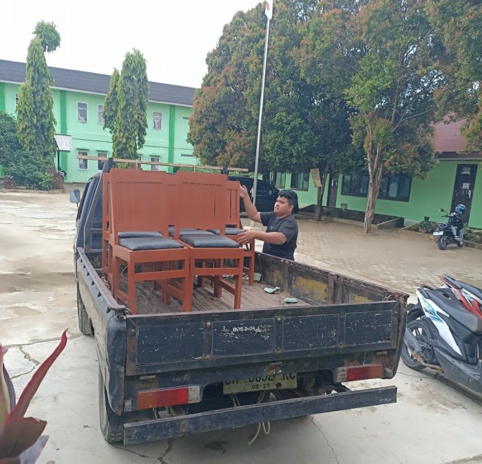 Menyambut Tahun Ajaran Baru, Kepala MTsN 2 Bungo dan Waka Sapras Berkomitmen Lengkapi Sarana Belajar