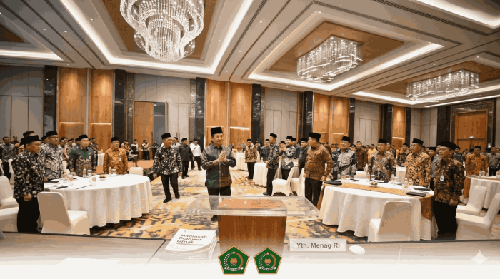 Menag Ajak Jajaran Jadi Pelopor Kerukunan dan Ekonomi Umat Menag Ajak Jajaran Jadi Pelopor Kerukunan dan Ekonomi Umat