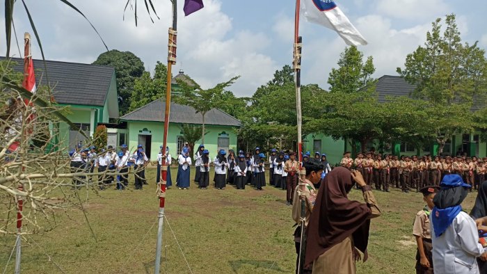 PMR MTsN 2 Ikuti Latihan Gabungan di MTsN 5 Bungo PMR MTsN 2 Ikuti Latihan Gabungan di MTsN 5 Bungo