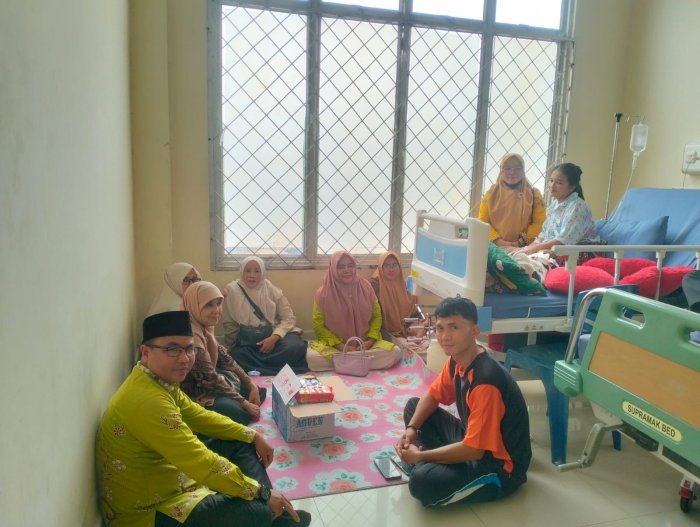 MTsN 2 Bungo Tunjukkan Solidaritas Lewat Kunjungan ke RSUD Hanafi