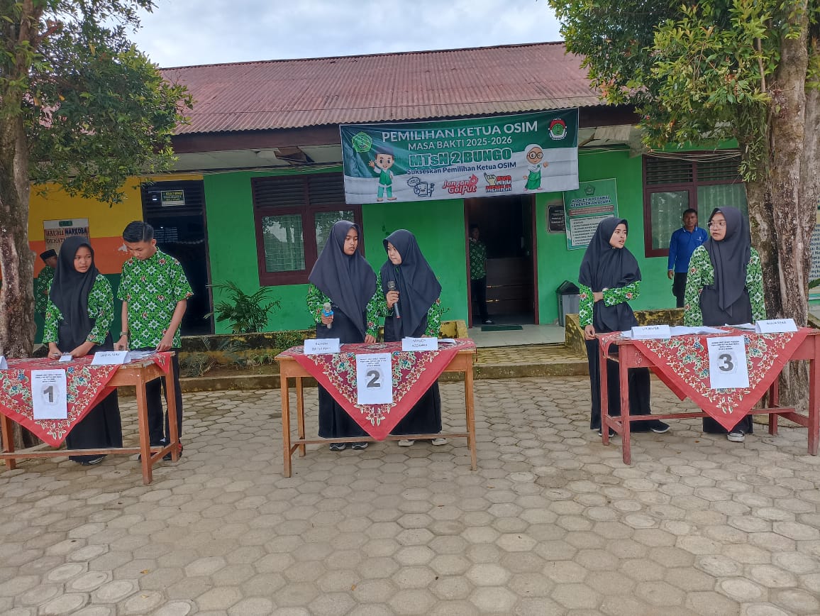 TAMBAH SERU DEBAT OSIM LEMPAR PERTANYAAN 