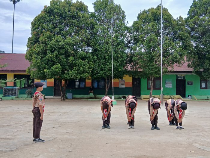 MTsN 2 Bungo Gelar Kegiatan Kepramukaan untuk Siswa