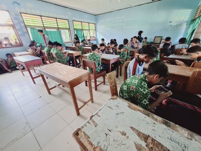 Class Meeting MTsN 2 Bungo: Lomba E-Sport Free Fire Antar Kelas Berlangsung Meriah Class Meeting MTsN 2 Bungo: Lomba E-Sport Free Fire Antar Kelas Berlangsung Meriah