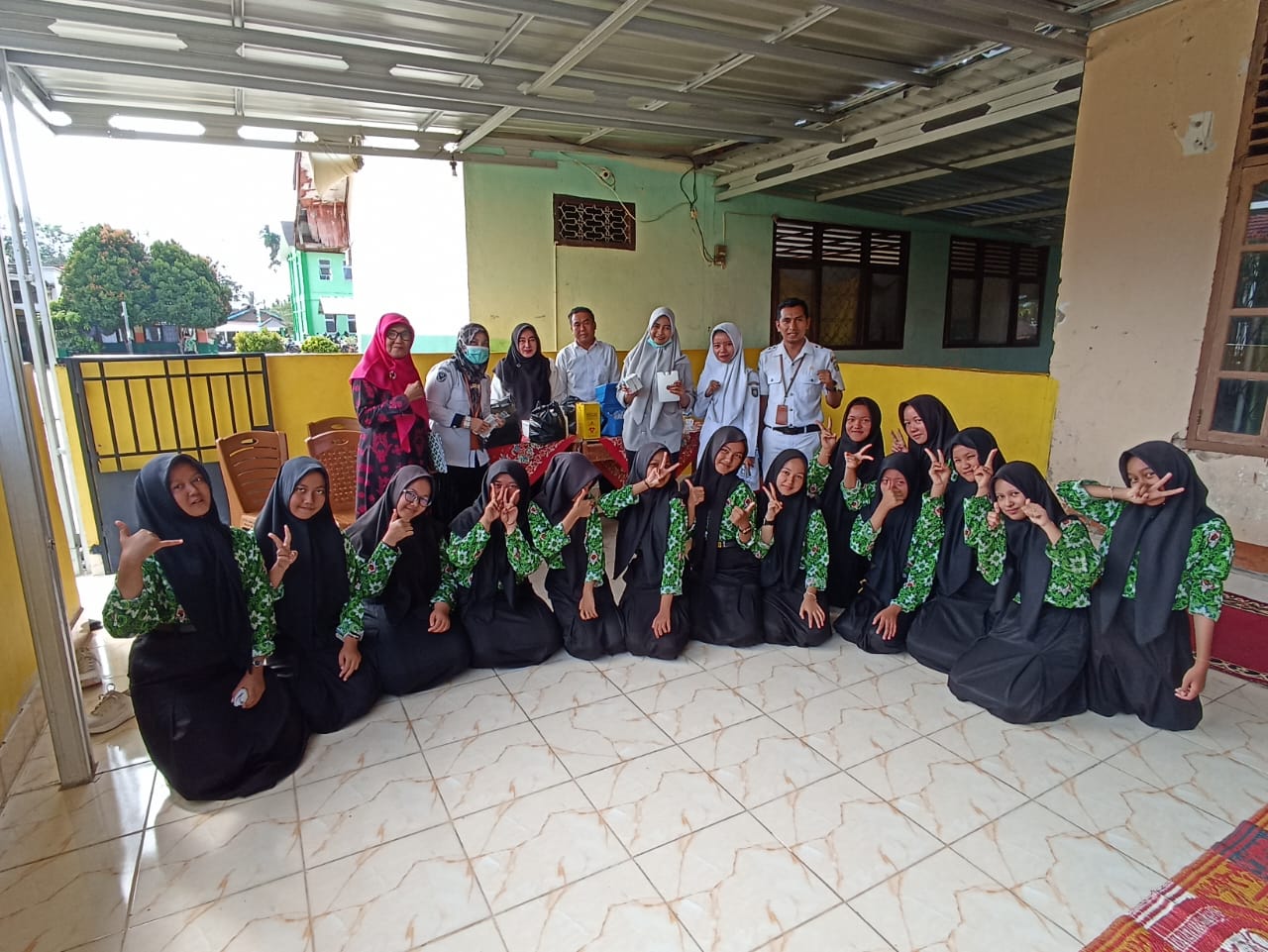 MTsN 2 BUNGO SAMBUT KEGIATAN IMUNISASI HPV DALAM RANGKA BIAZ 2025