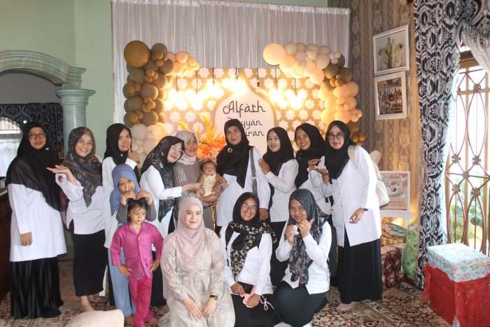 Jalin Silaturahmi Tanpa Batas: Keluarga Besar MTsN 2 Bungo Hadiri Marhaban dan Aqiqah