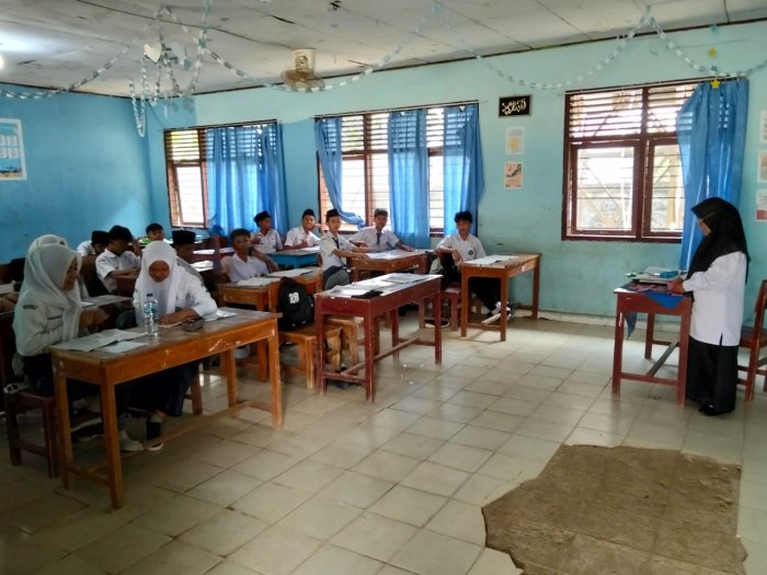 Siswa Antusias Menghadapi Pergantian Jam Pelajaran