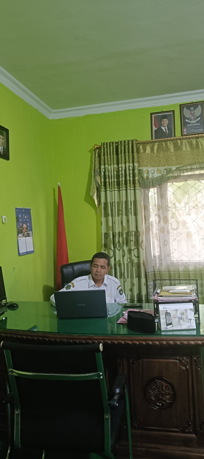 Kepala MTsN 2 Bungo Ikuti Breakfast Meeting Bersama Menteri Agama RI