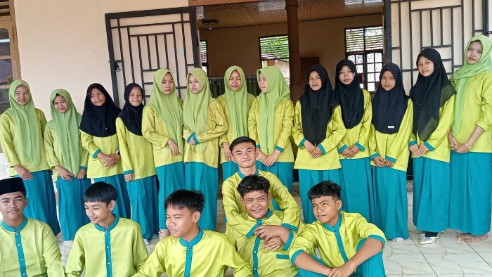 MTsN 2 Bungo Seleksi Peserta Festival Batik HUT Kabupaten Bungo