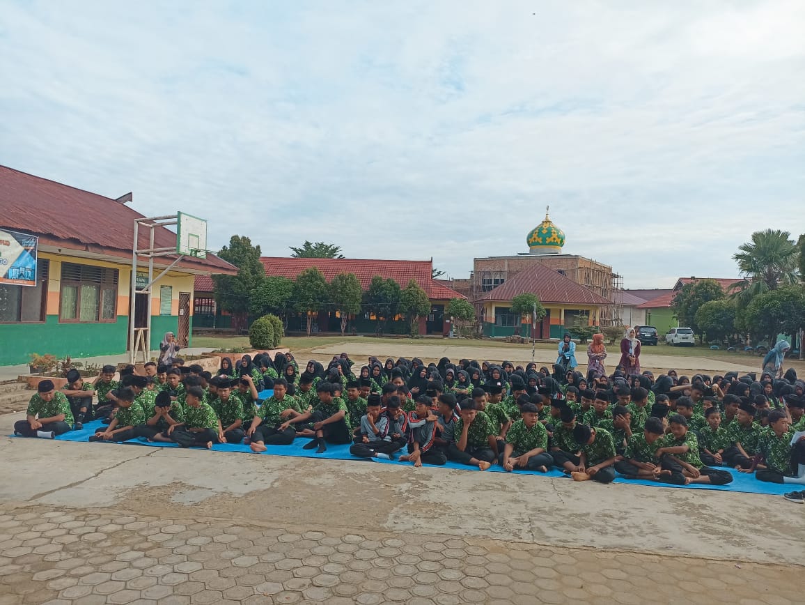 SUASANA DEBAT SEMARAK 