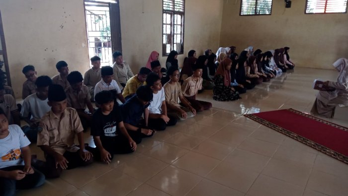 Matangkan Persiapan, Siswa MTsN 2 Bungo Gelar Gladi Bersih Wisuda Tahfidz Jelang Hari H