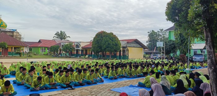 MTsN 2 Bungo Gelar Yasinan dan Tahlil Bersama