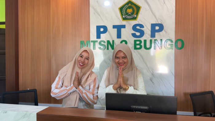 MTsN 2 Bungo Optimalkan PTSP Kami Siap Melayani dengan Sepenuh Hati