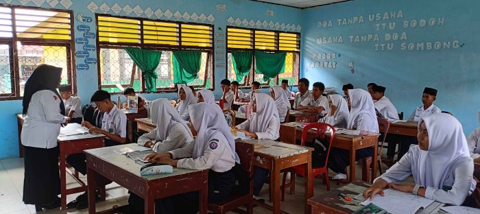 Pelajaran Fikih di Kelas IX F MTsN 2 Bungo Berlangsung Aktif dan Terarah