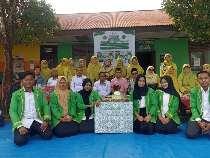 MTsN 2 Muara Bungo Lepas Mahasiswa PLP II UMMUBA