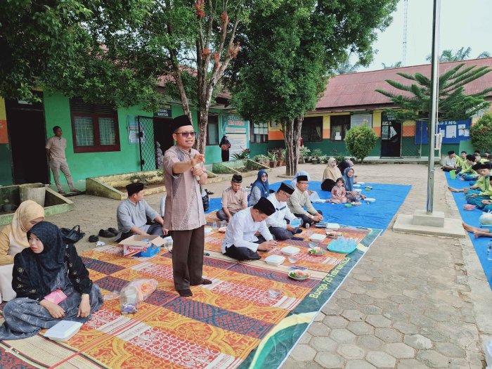 Sambut Ramadhan, Siswa MTsN 2 Bungo Simak Kultum Spesial dari Ustadz Ruslan, S.Ag