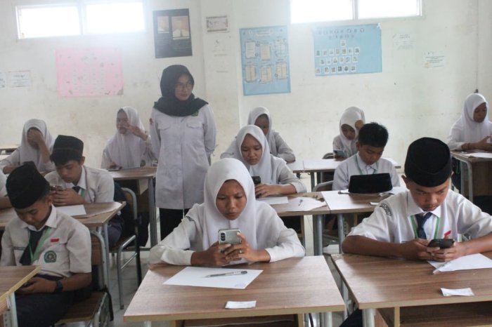 Its Exam Week! Semangat Membara Siswa MTsN 2 Bungo di Hari Pertama Ujian Madrasah