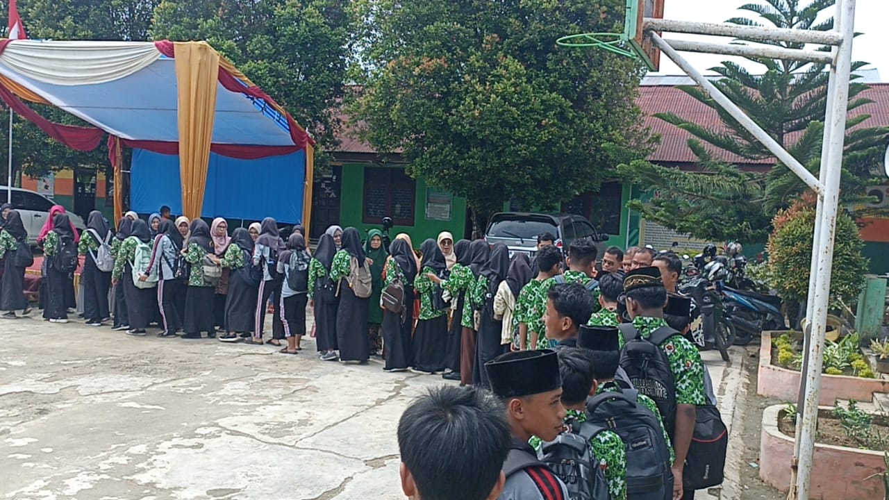 SALAM-SALAMAN DAN PERMINTAAN MAAF MENYAMBUT BULAN RAMADHAN 