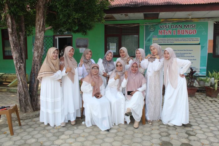 Teladan Sadar Pajak, Guru MTsN 2 Bungo Selesaikan Laporan SPT Tahunan Lebih Awal