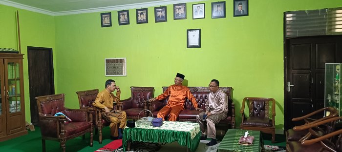 MTsN 2 Bungo Bahas Pengembangan Tempat Wudhu Musholla Bersama Waka MTsN 2 Bungo Bahas Pengembangan Tempat Wudhu Musholla Bersama Waka