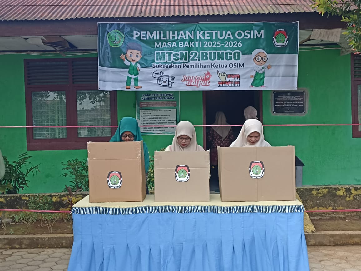 PEMILIHAN KETUA OSIM BERLANGSUNG LANCAR DI MTsN 2 BUNGO 