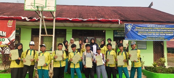 MTsN 2 Bungo Lanjutkan Pembagian Ijazah untuk Alumni