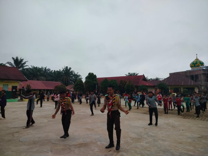 Senam Sehat Meriahkan Persami Pramuka di MTsN 2 Bungo