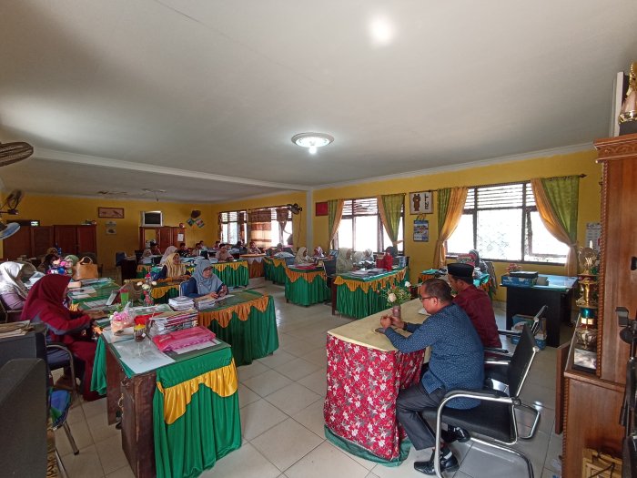 Madrasah Siapkan OMI dengan Rapat Koordinasi Intensif