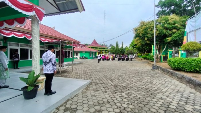 Kemenag Minta Dukungan, MTsN 2 Bungo Tetapkan Petugas Upacara Hari Guru Nasional