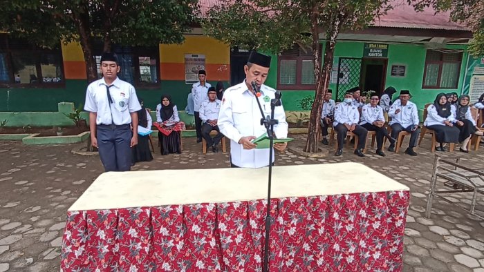 Pelantikan Ketua OSIM MTsN 2 Bungo Berlangsung Khidmat
