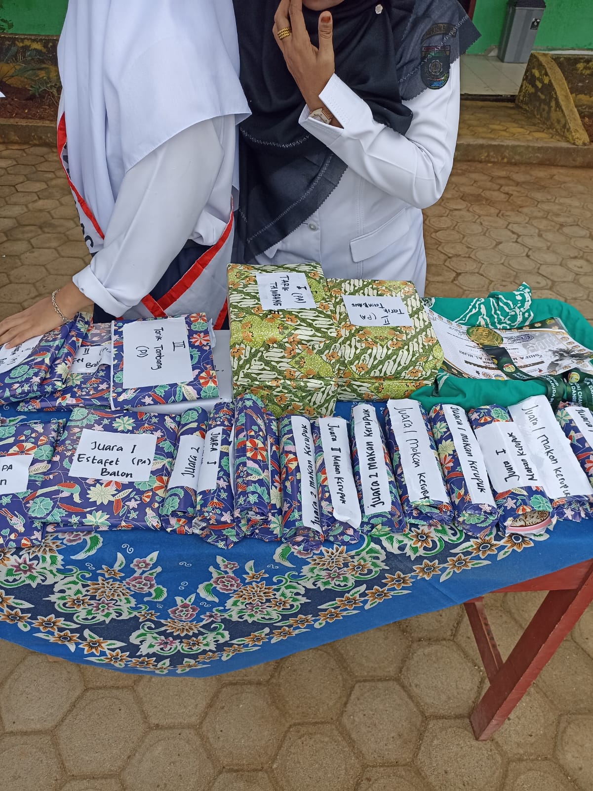 MTsN 2 BUNGO UMUMKAN PEMENANG LOMBA DAN TUTUP RANGKAIAN HUT RI DLSEMANGAT NASIONALISME 