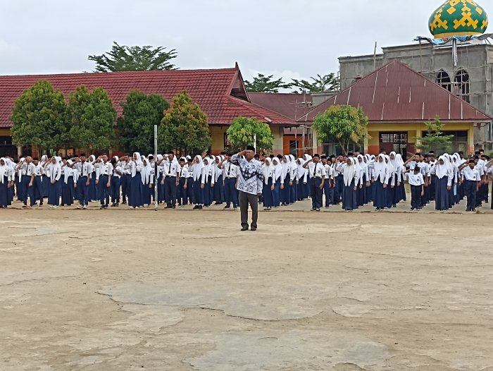 Momentum HGN ke-80 MTsN 2 Bungo Wujudkan Apresiasi Melalui Upacara Resmi