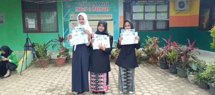 MTsN 2 Bungo juara Lomba Poster Sumpah Pemuda